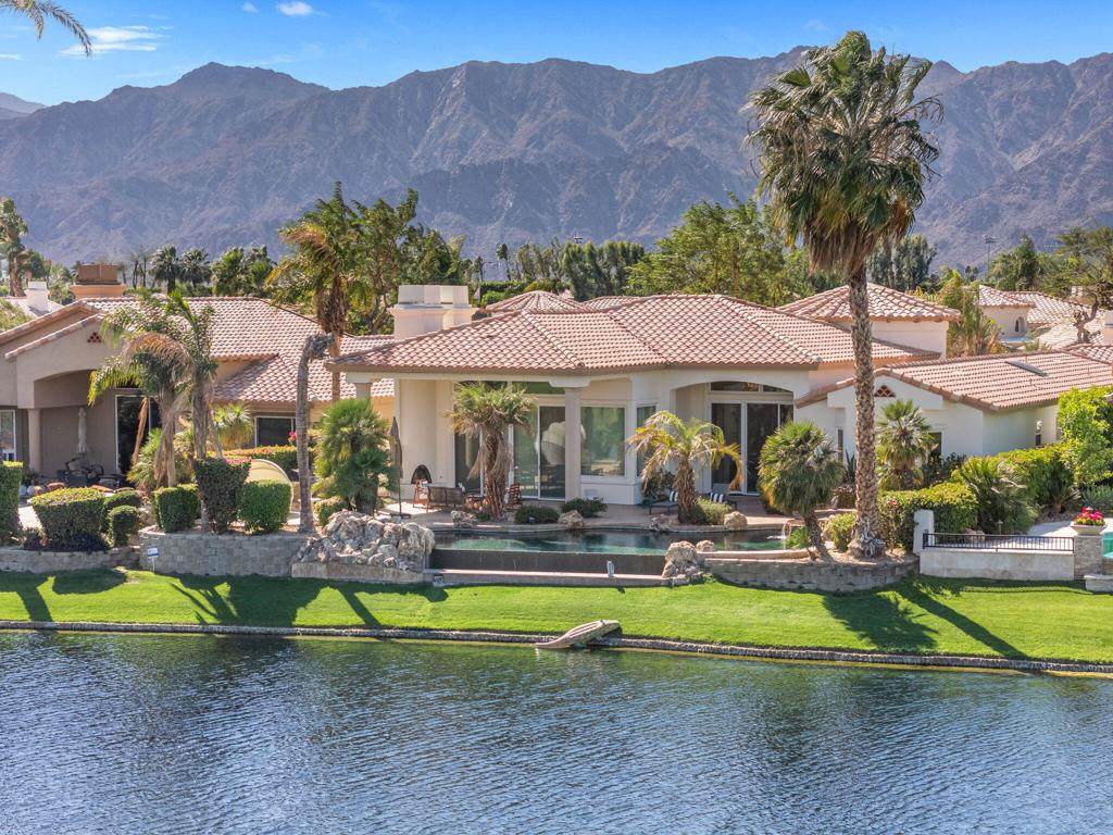 https://bt-photos.global.ssl.fastly.net/socal/orig_boomver_1_417579262-2.jpg