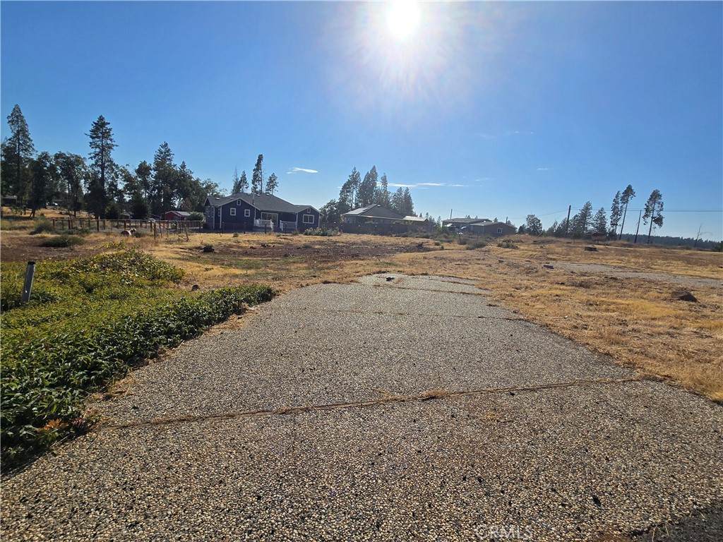 6366 Glendale Court - Photo 1