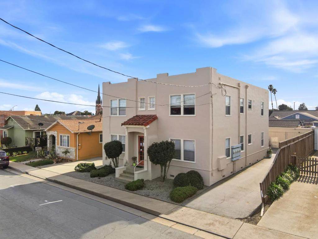 15 Eastern Drive - Photo 1