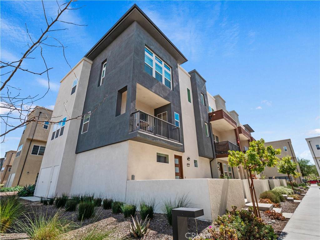 27013 Hummingbird Lane - Photo 1