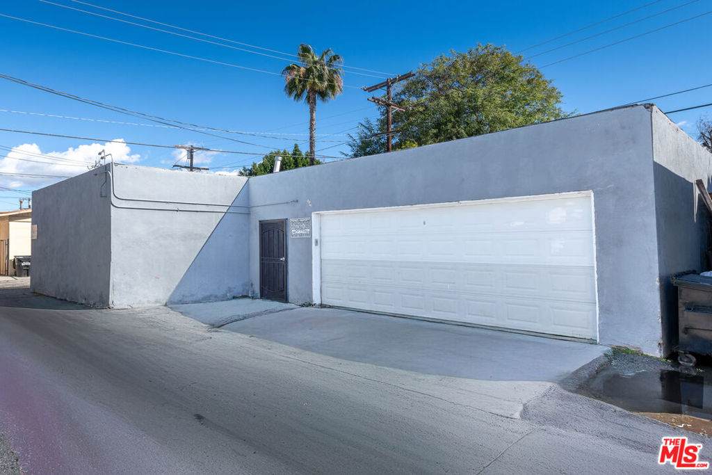 https://bt-photos.global.ssl.fastly.net/socal/orig_boomver_1_417782051-2.jpg