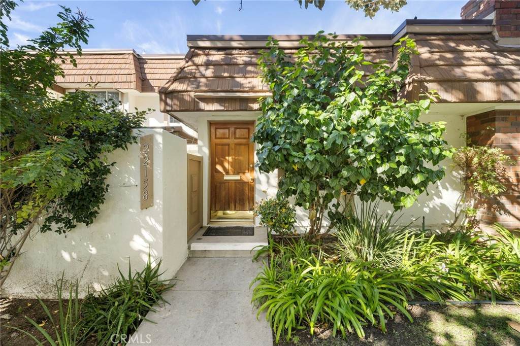 22158 James Alan Circle - Photo 1