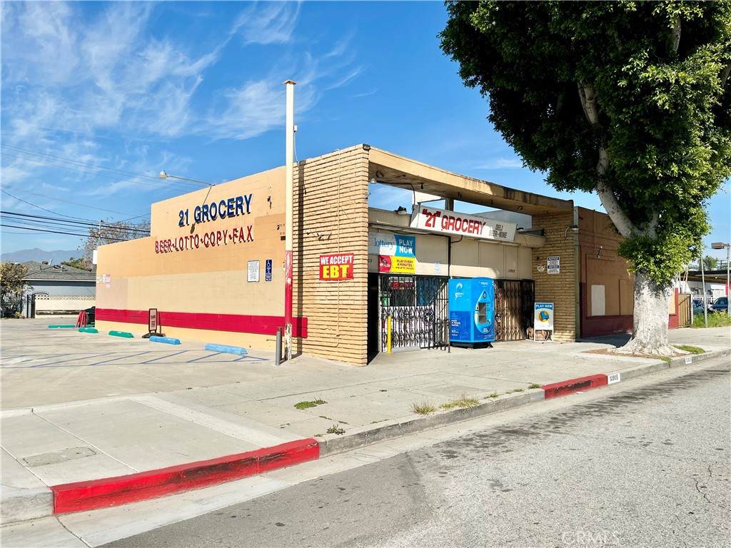 https://bt-photos.global.ssl.fastly.net/socal/orig_boomver_1_417994367-2.jpg