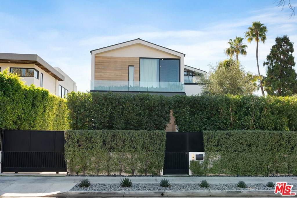 6258 Drexel Avenue - Photo 1