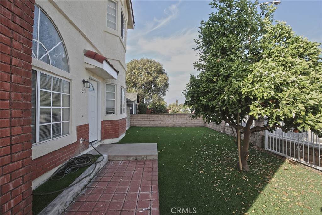 https://bt-photos.global.ssl.fastly.net/socal/orig_boomver_1_418060586-2.jpg