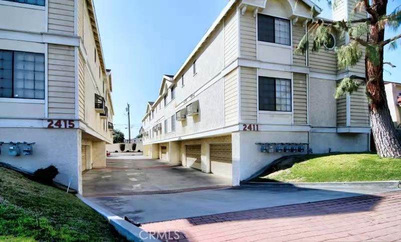 2411 Baldwin Avenue - Photo 1