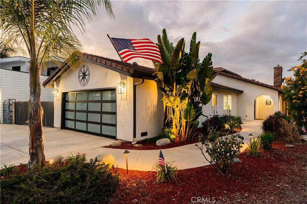 https://bt-photos.global.ssl.fastly.net/socal/orig_boomver_1_418162400-2.jpg