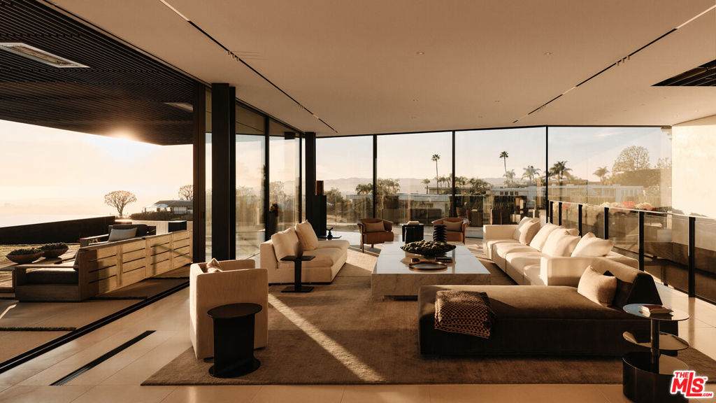 https://bt-photos.global.ssl.fastly.net/socal/orig_boomver_1_418168581-2.jpg