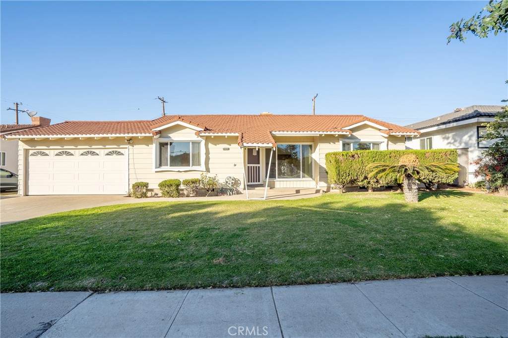 2031 Nutwood - Photo 1