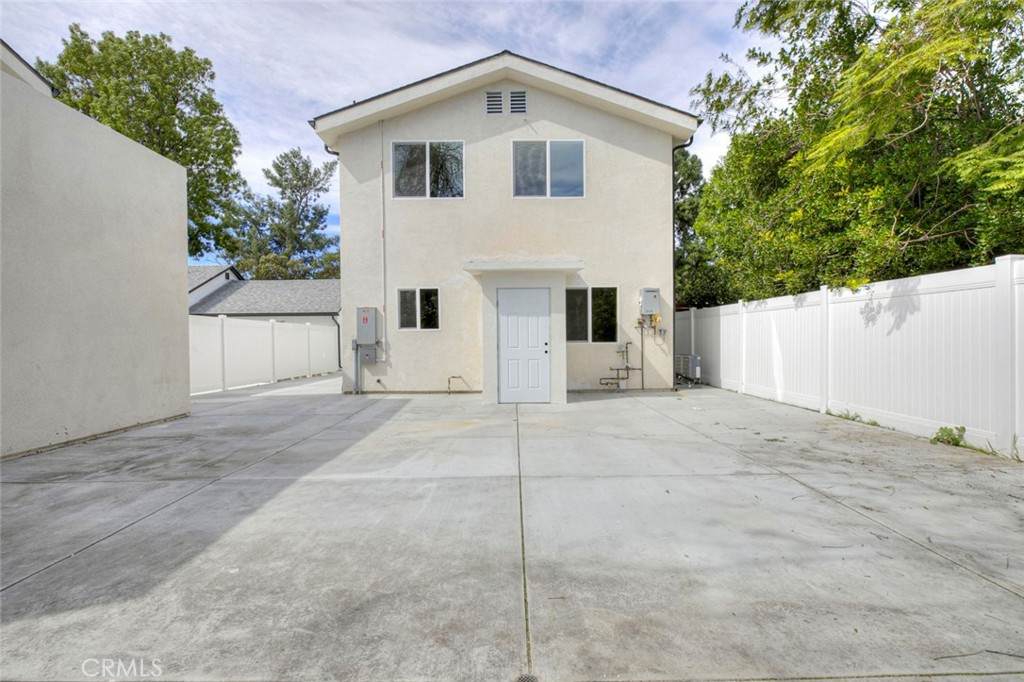 7300 Firmament Avenue - Photo 1