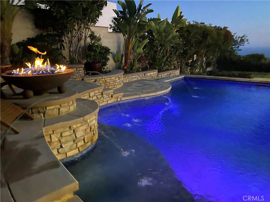 https://bt-photos.global.ssl.fastly.net/socal/orig_boomver_1_418189437-2.jpg
