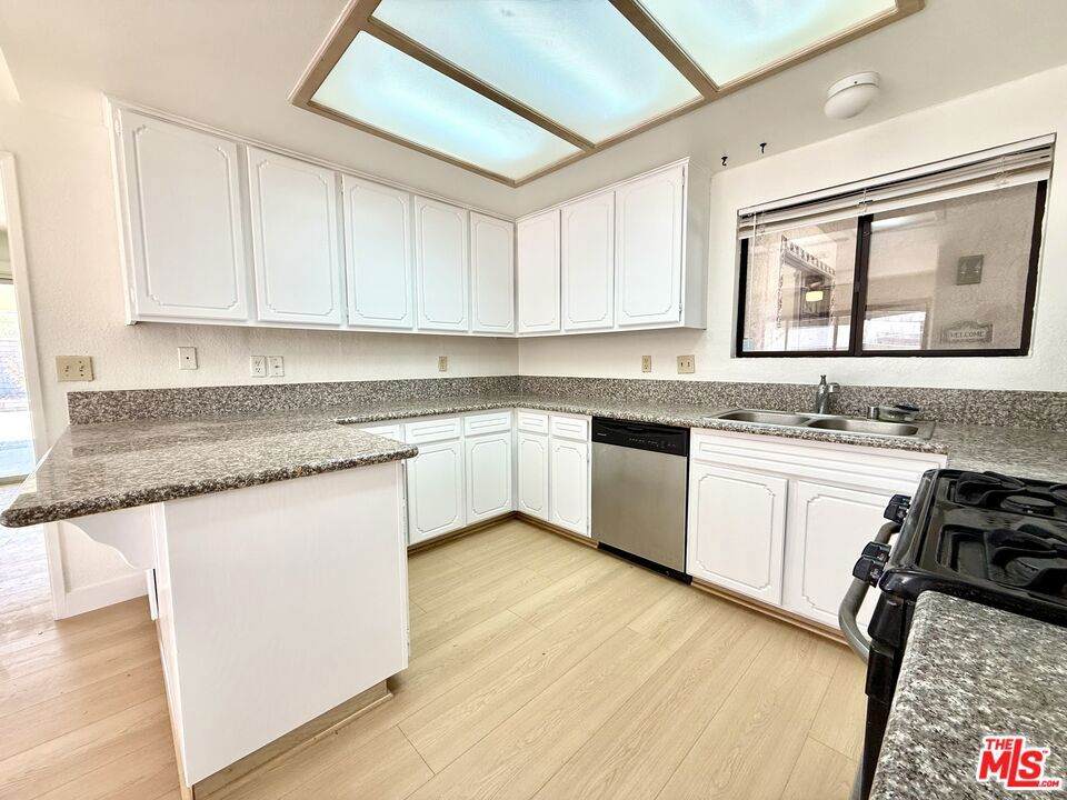 https://bt-photos.global.ssl.fastly.net/socal/orig_boomver_1_418206449-2.jpg