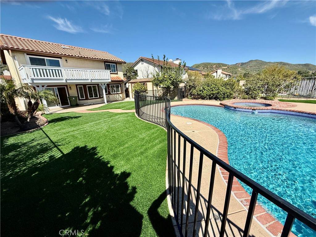 https://bt-photos.global.ssl.fastly.net/socal/orig_boomver_1_418221669-2.jpg
