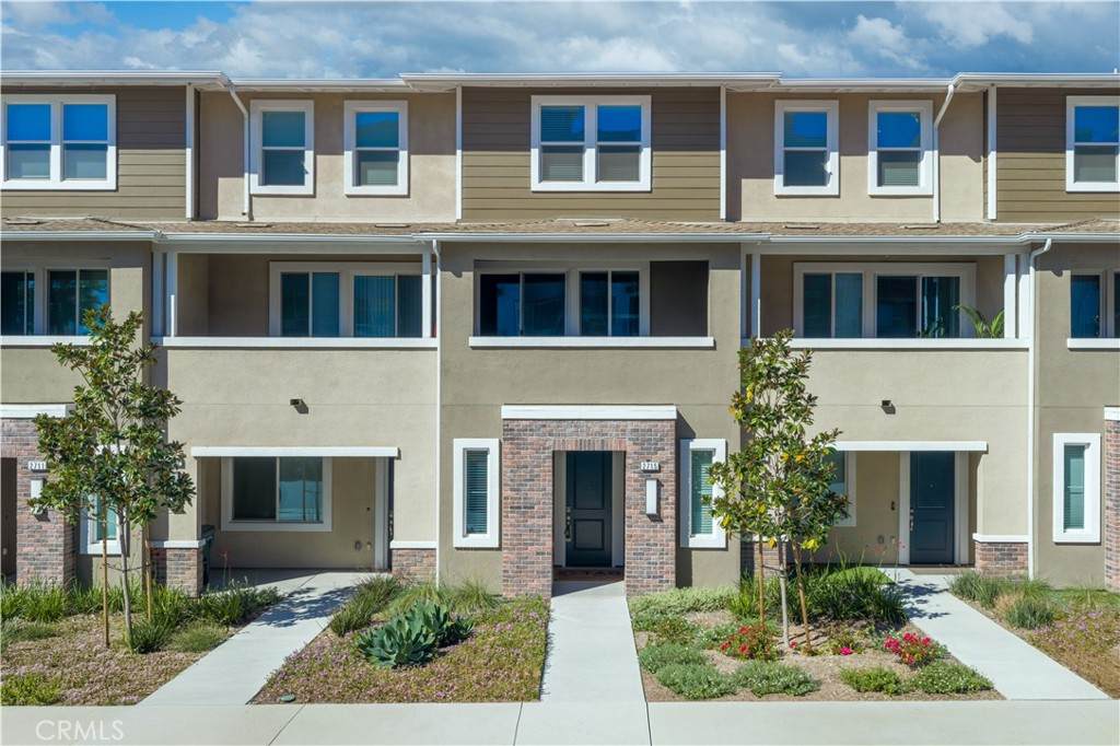 2715 Erebus Ct - Photo 1