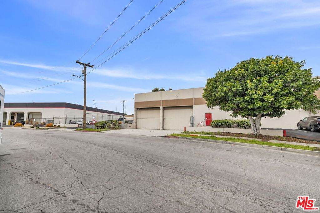 https://bt-photos.global.ssl.fastly.net/socal/orig_boomver_1_418298147-2.jpg