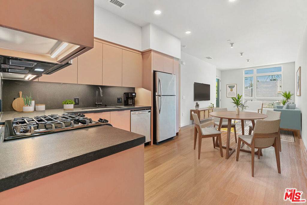 10601 Washington Boulevard - Photo 1