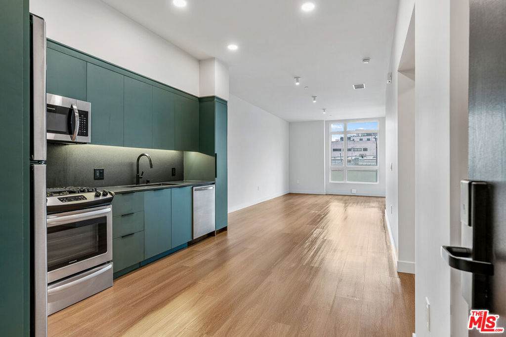 10601 Washington Boulevard - Photo 1