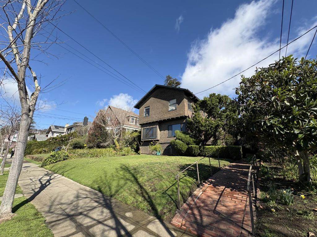 2629 Piedmont Avenue - Photo 1