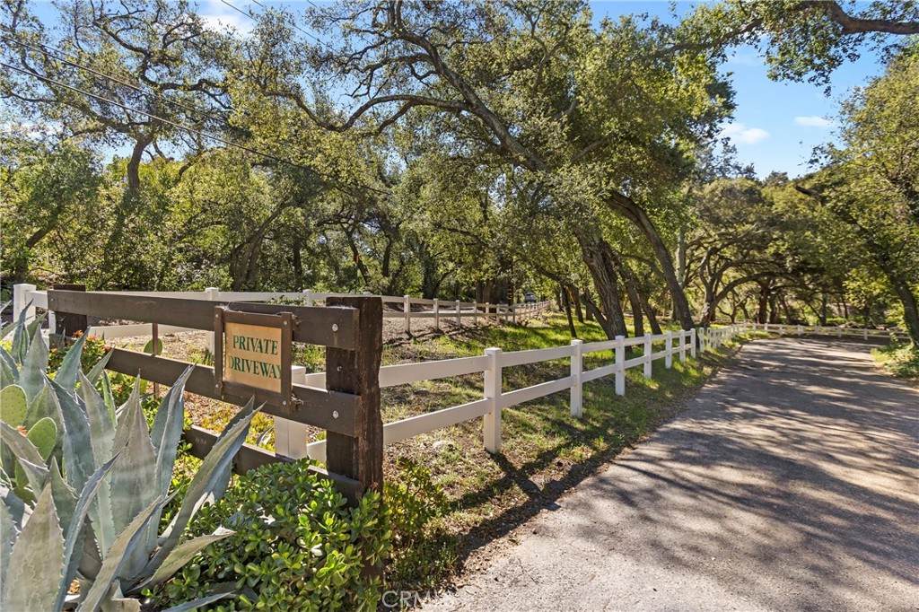 19411 Live Oak Canyon - Photo 1