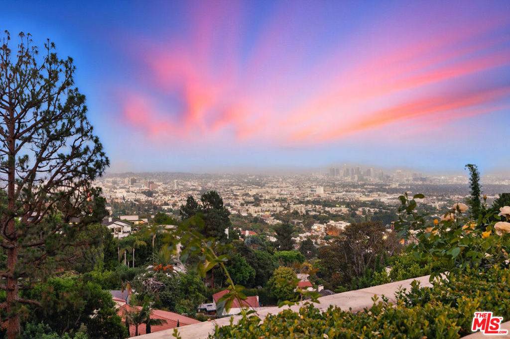 https://bt-photos.global.ssl.fastly.net/socal/orig_boomver_1_418375032-2.jpg