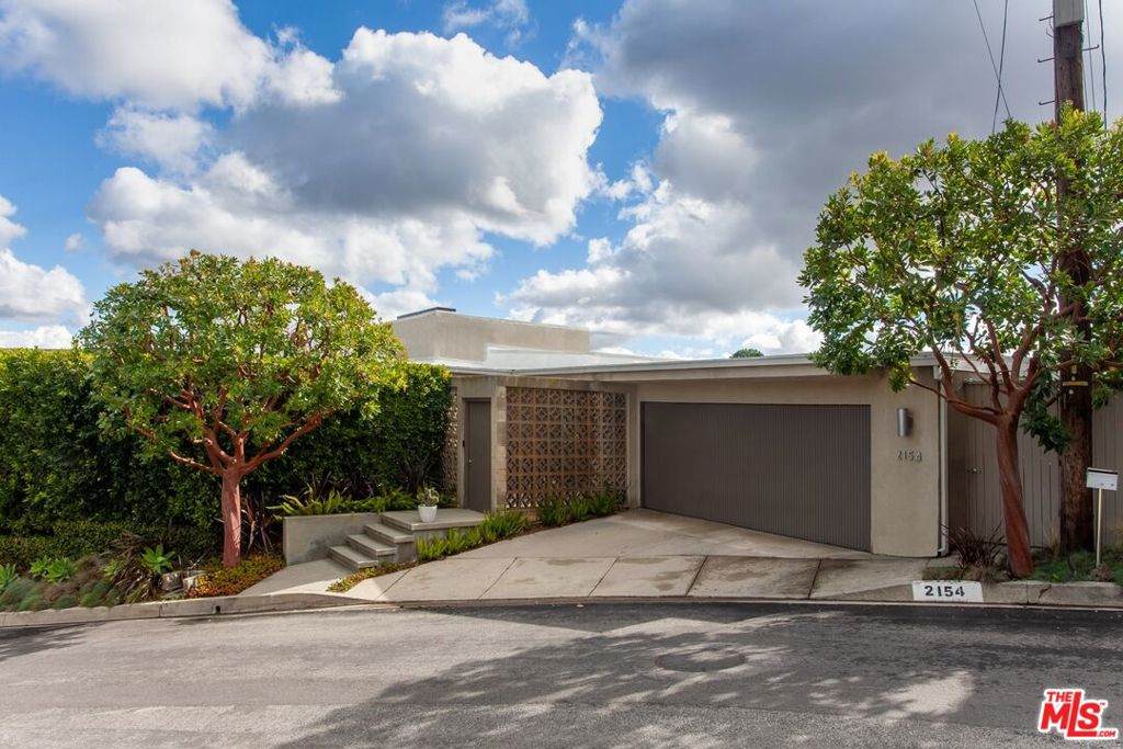 2154 Ridgemont Drive - Photo 1