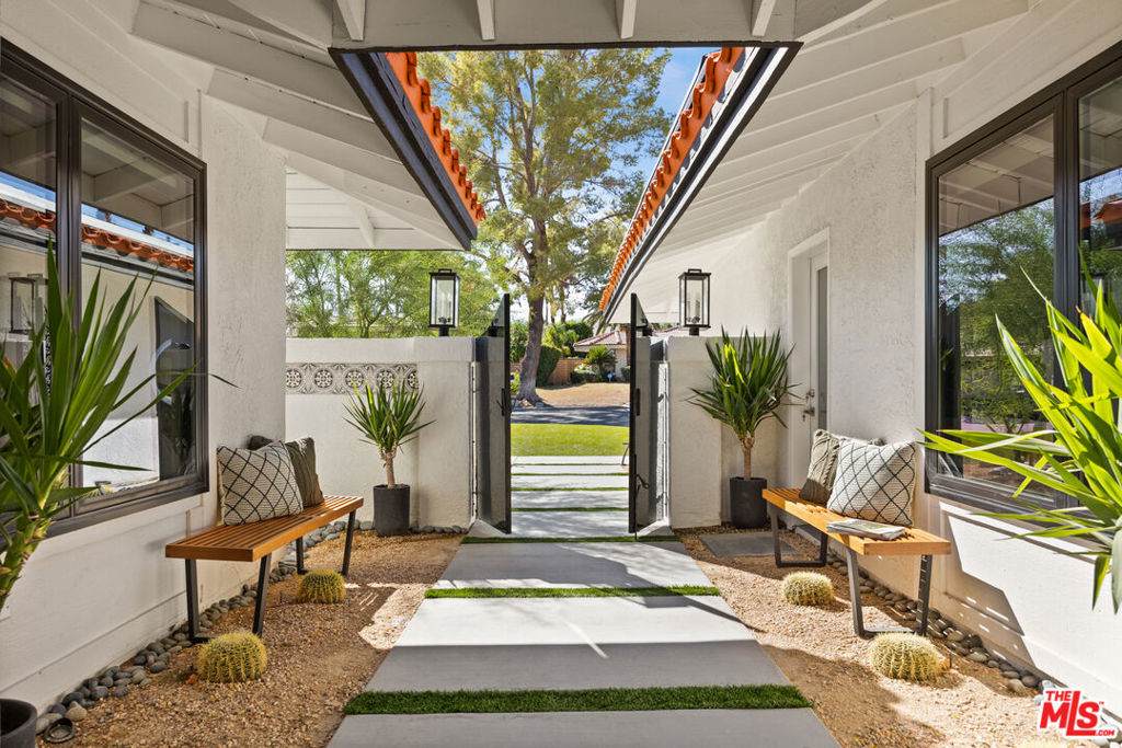 https://bt-photos.global.ssl.fastly.net/socal/orig_boomver_1_418494254-2.jpg
