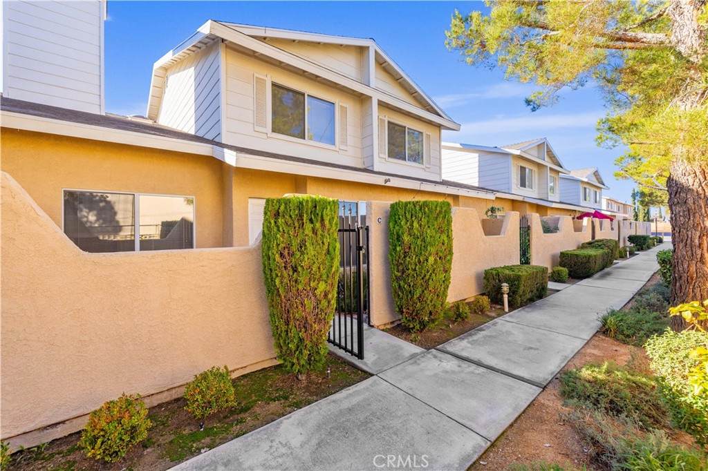 https://bt-photos.global.ssl.fastly.net/socal/orig_boomver_1_418496925-2.jpg