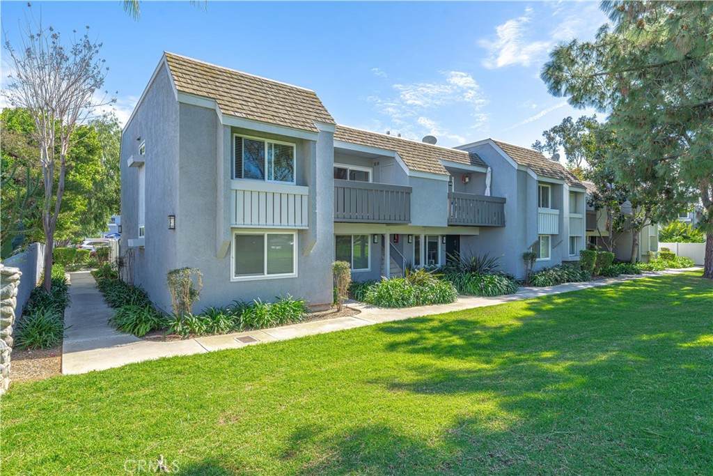 43 Wildwood - Photo 1
