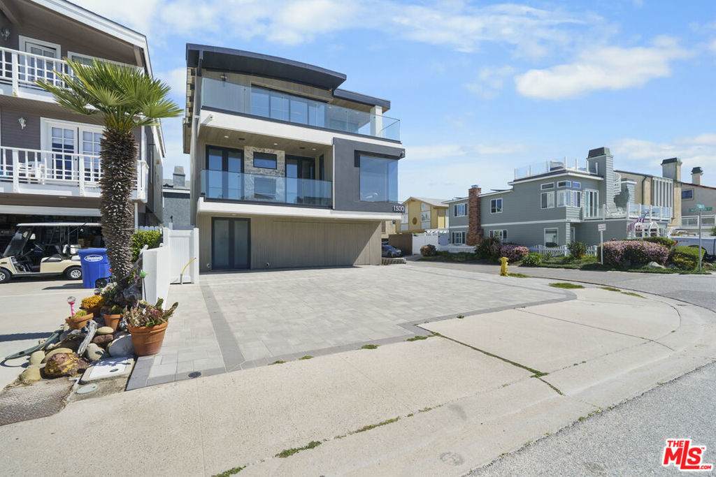 https://bt-photos.global.ssl.fastly.net/socal/orig_boomver_1_418516889-2.jpg
