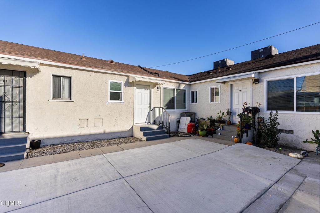 6634 Vineland Avenue - Photo 1