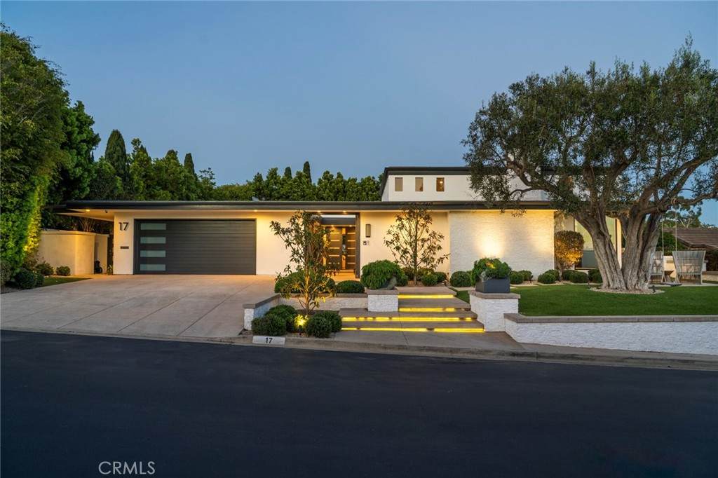 17 Monarch Bay - Photo 1