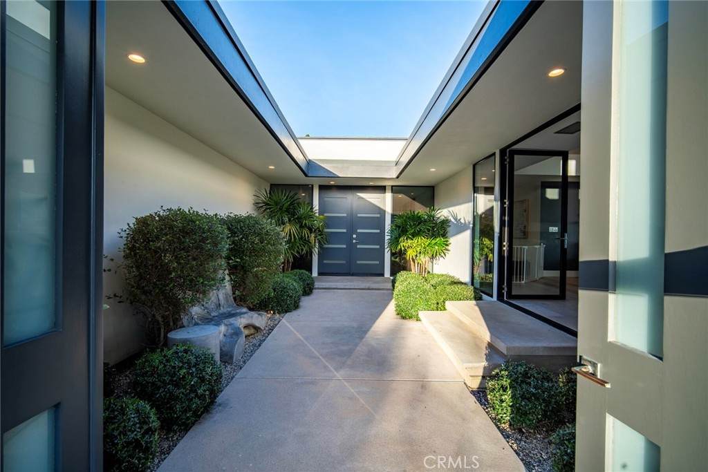 https://bt-photos.global.ssl.fastly.net/socal/orig_boomver_1_418542961-2.jpg