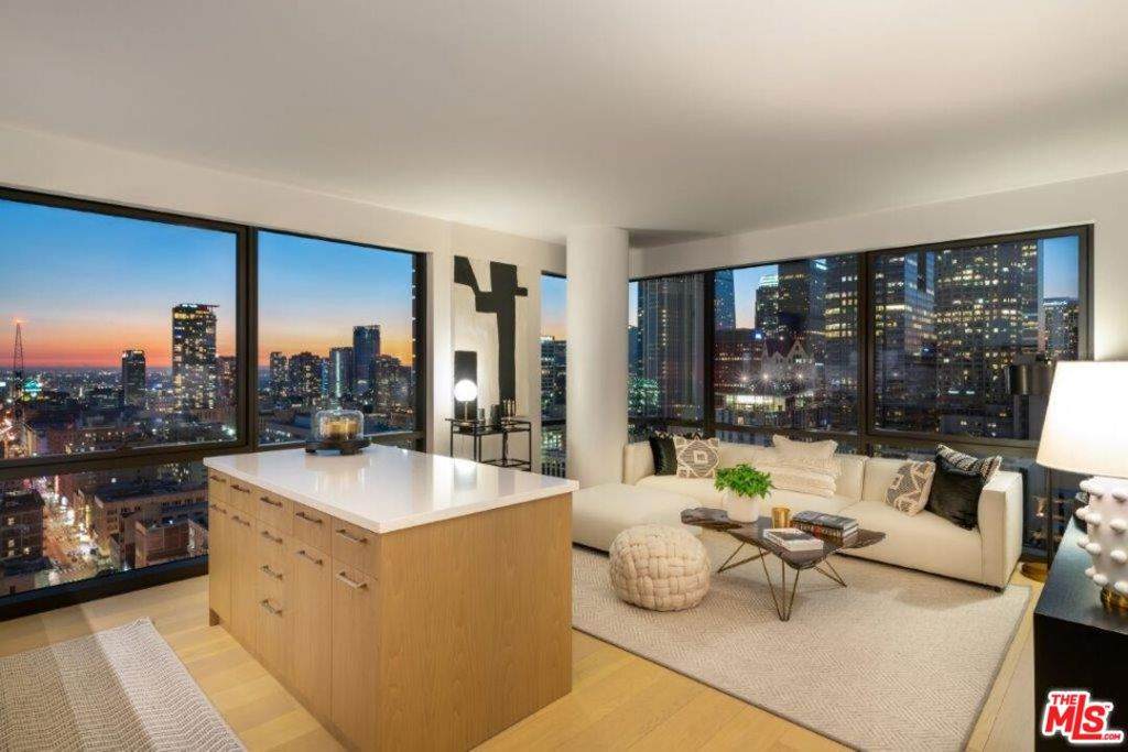 400 Broadway - Photo 1