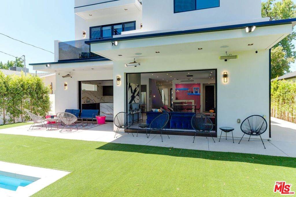 https://bt-photos.global.ssl.fastly.net/socal/orig_boomver_1_418565326-2.jpg