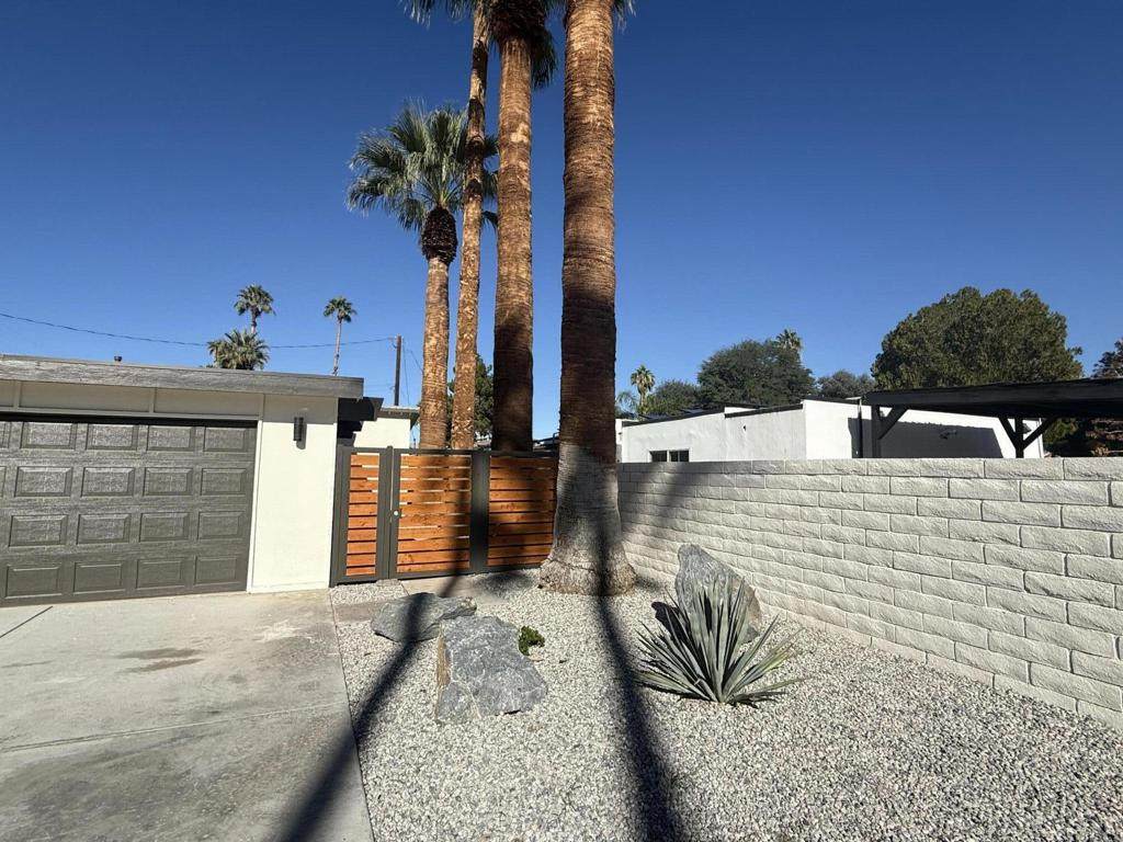 https://bt-photos.global.ssl.fastly.net/socal/orig_boomver_1_418577204-2.jpg