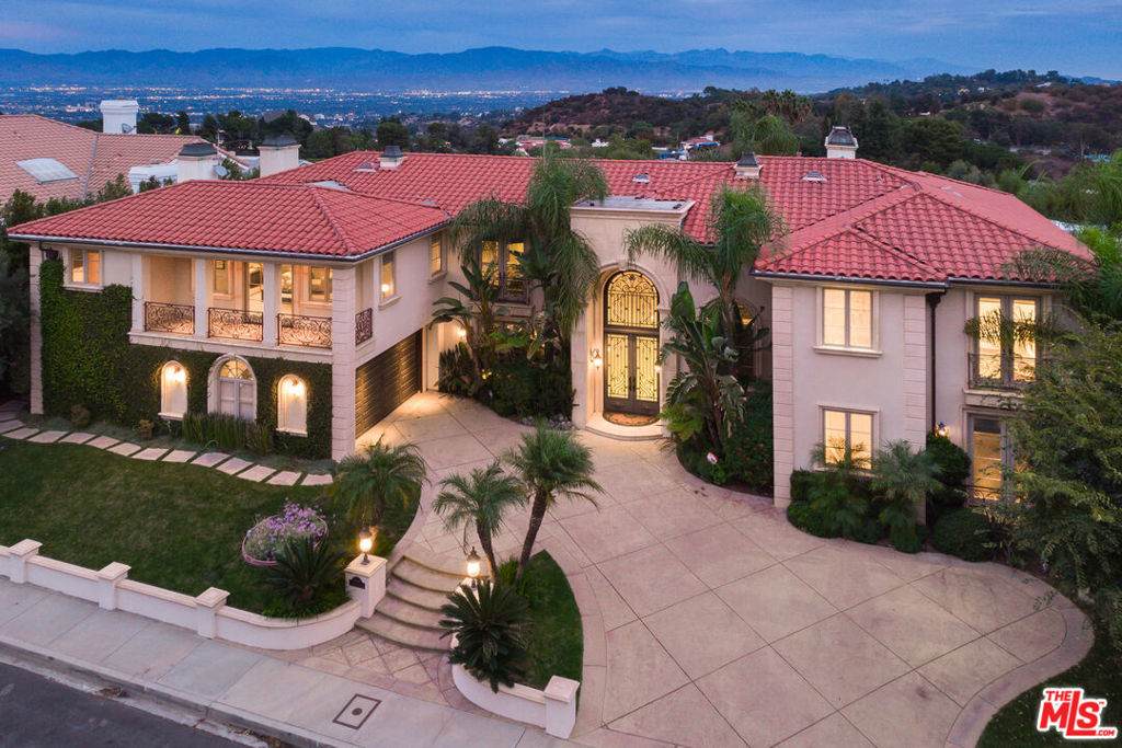 3016 Elvido Drive - Photo 1