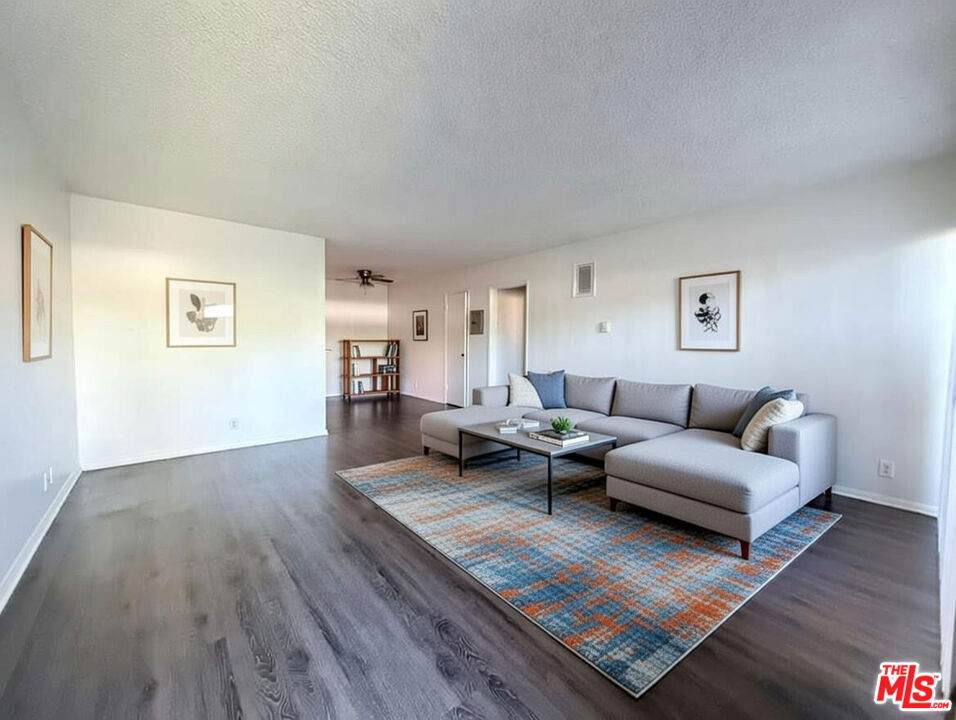 1208 Adams Boulevard - Photo 1