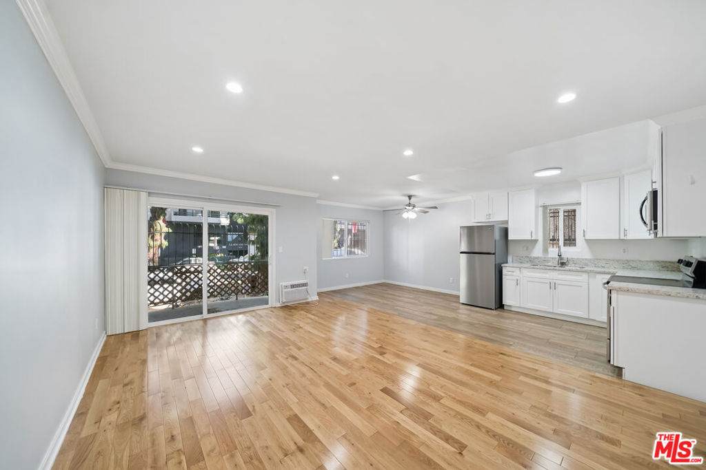 7032 Lanewood Avenue - Photo 1