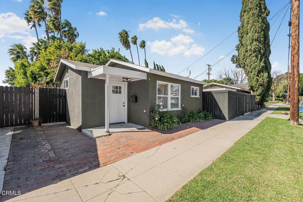 https://bt-photos.global.ssl.fastly.net/socal/orig_boomver_1_418754569-2.jpg