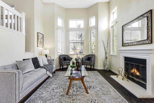1001 Fuller Terrace - Photo 1