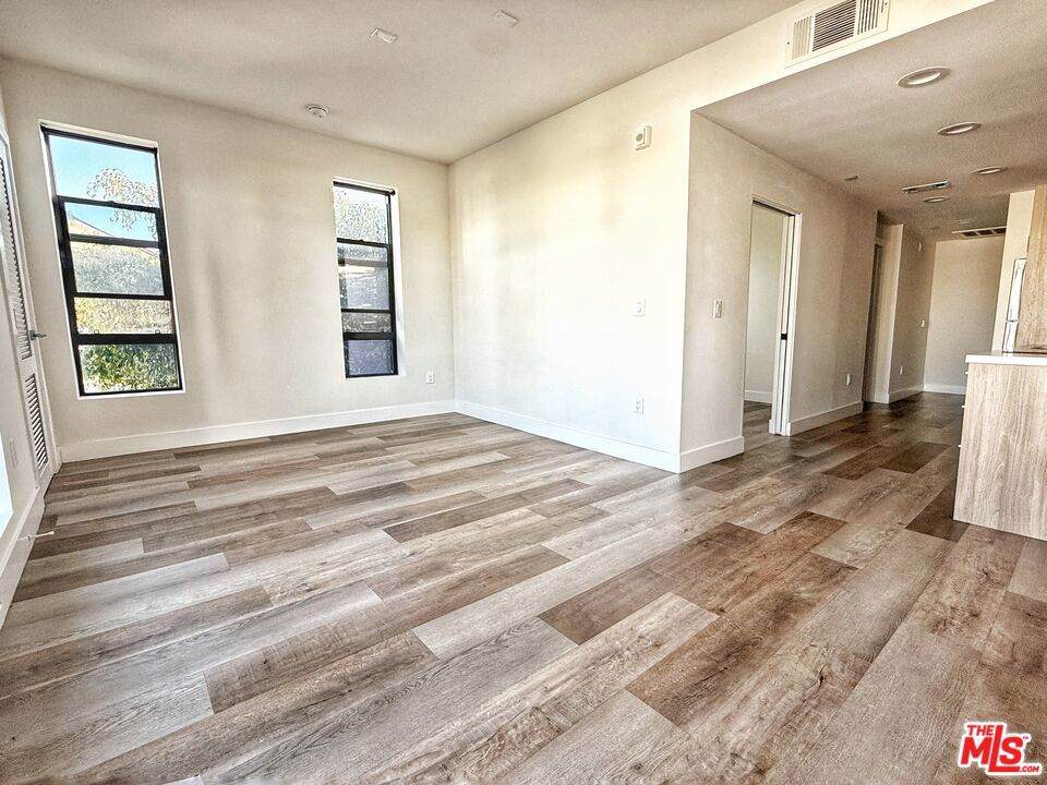 https://bt-photos.global.ssl.fastly.net/socal/orig_boomver_1_418762091-2.jpg