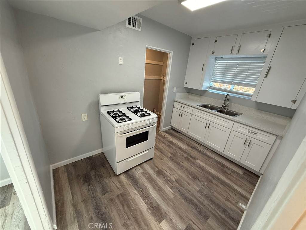 https://bt-photos.global.ssl.fastly.net/socal/orig_boomver_1_418763901-2.jpg