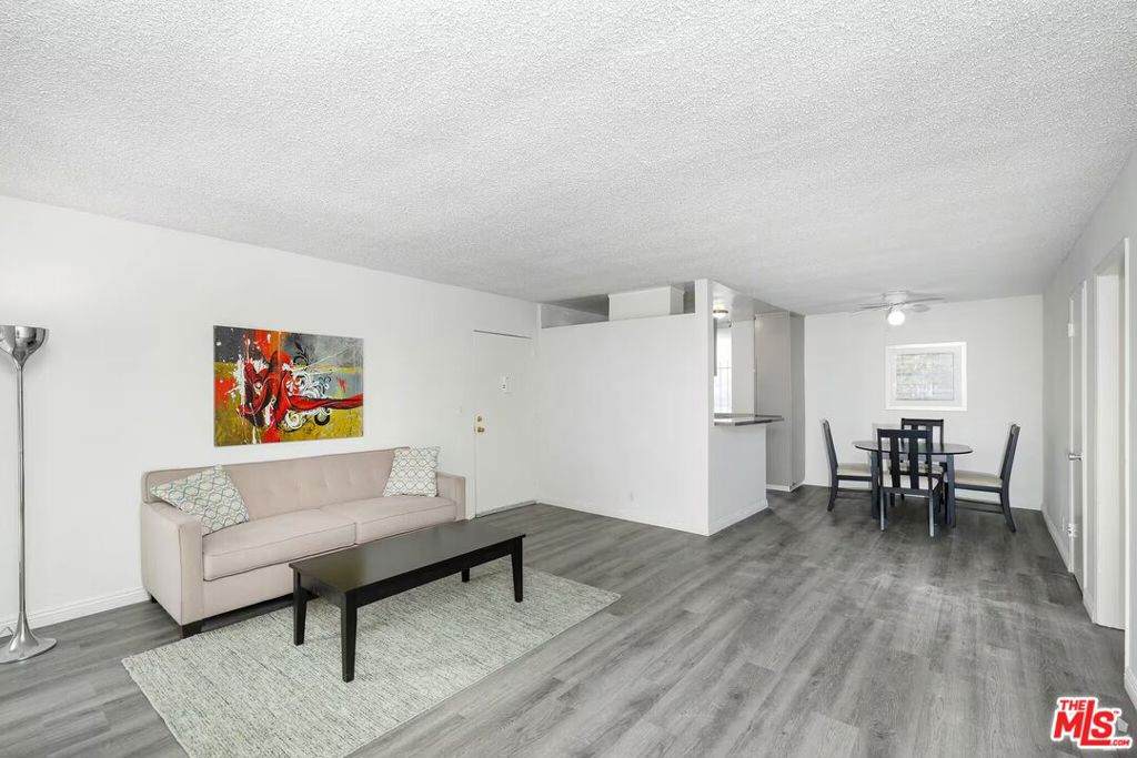 1208 Adams Boulevard - Photo 1