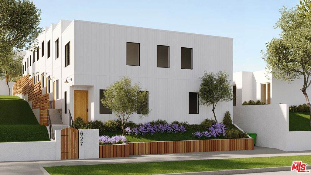 627 Juanita Avenue - Photo 1