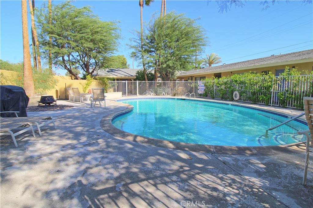 807 Cottonwood Road - Photo 1