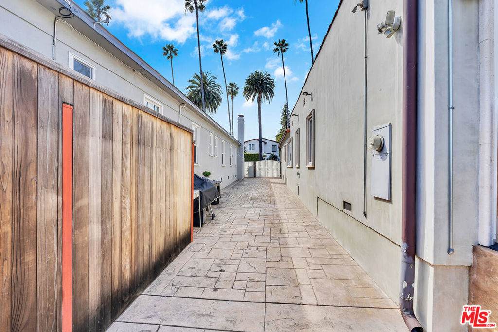 https://bt-photos.global.ssl.fastly.net/socal/orig_boomver_1_418921249-2.jpg