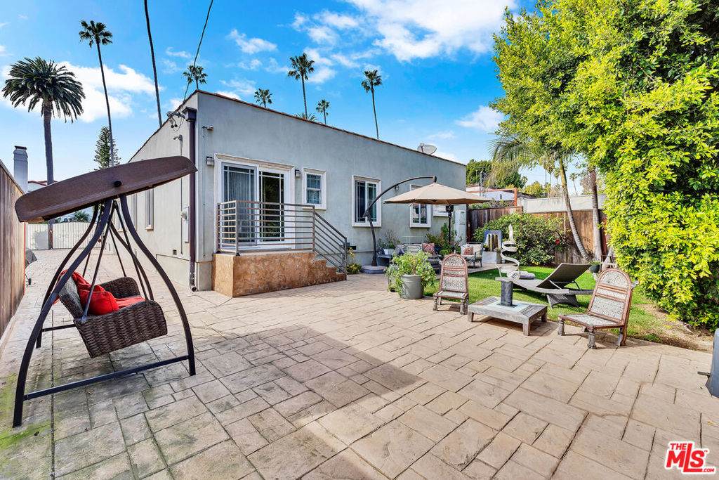 https://bt-photos.global.ssl.fastly.net/socal/orig_boomver_1_418921249-2.jpg