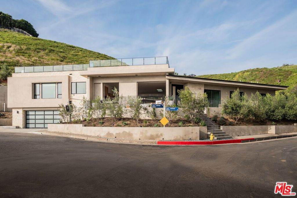 https://bt-photos.global.ssl.fastly.net/socal/orig_boomver_1_418926545-2.jpg