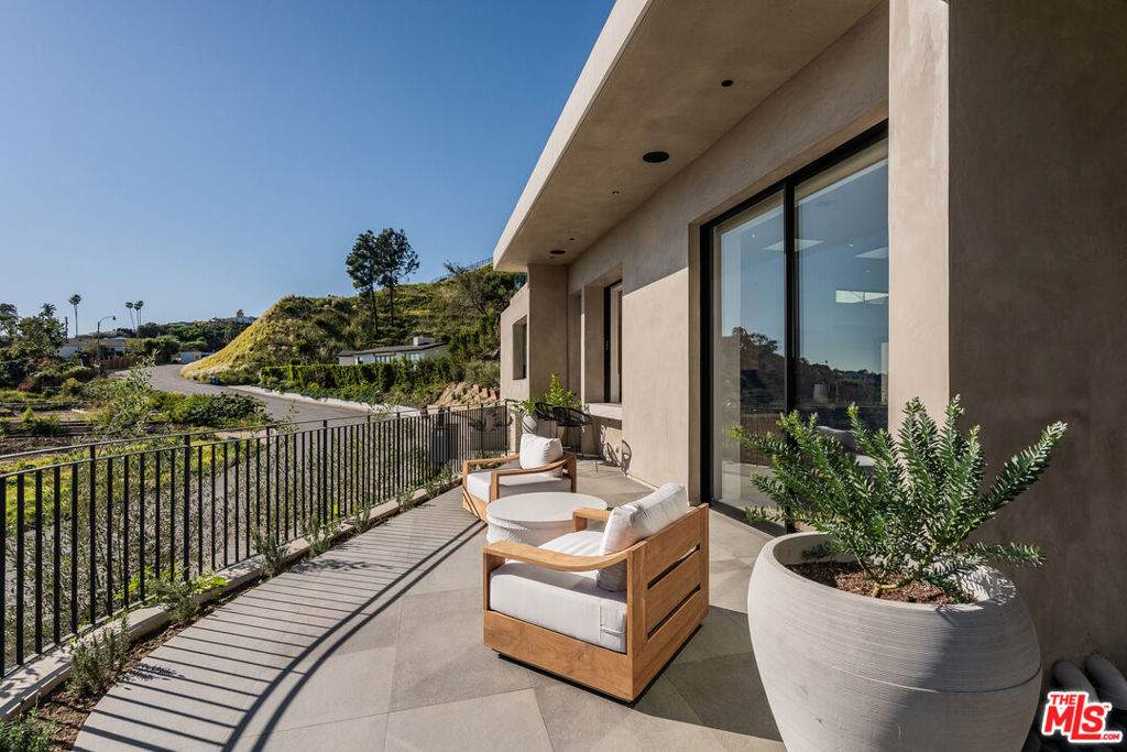 https://bt-photos.global.ssl.fastly.net/socal/orig_boomver_1_418926545-2.jpg