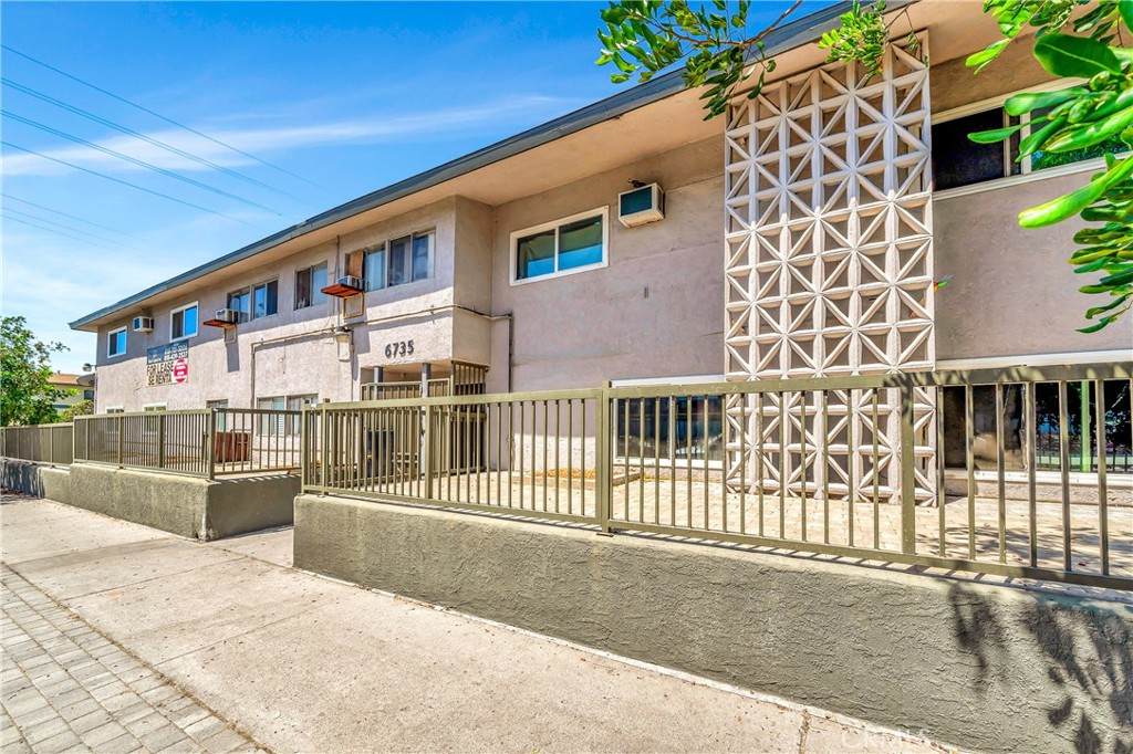 6735 Elmer - Photo 1